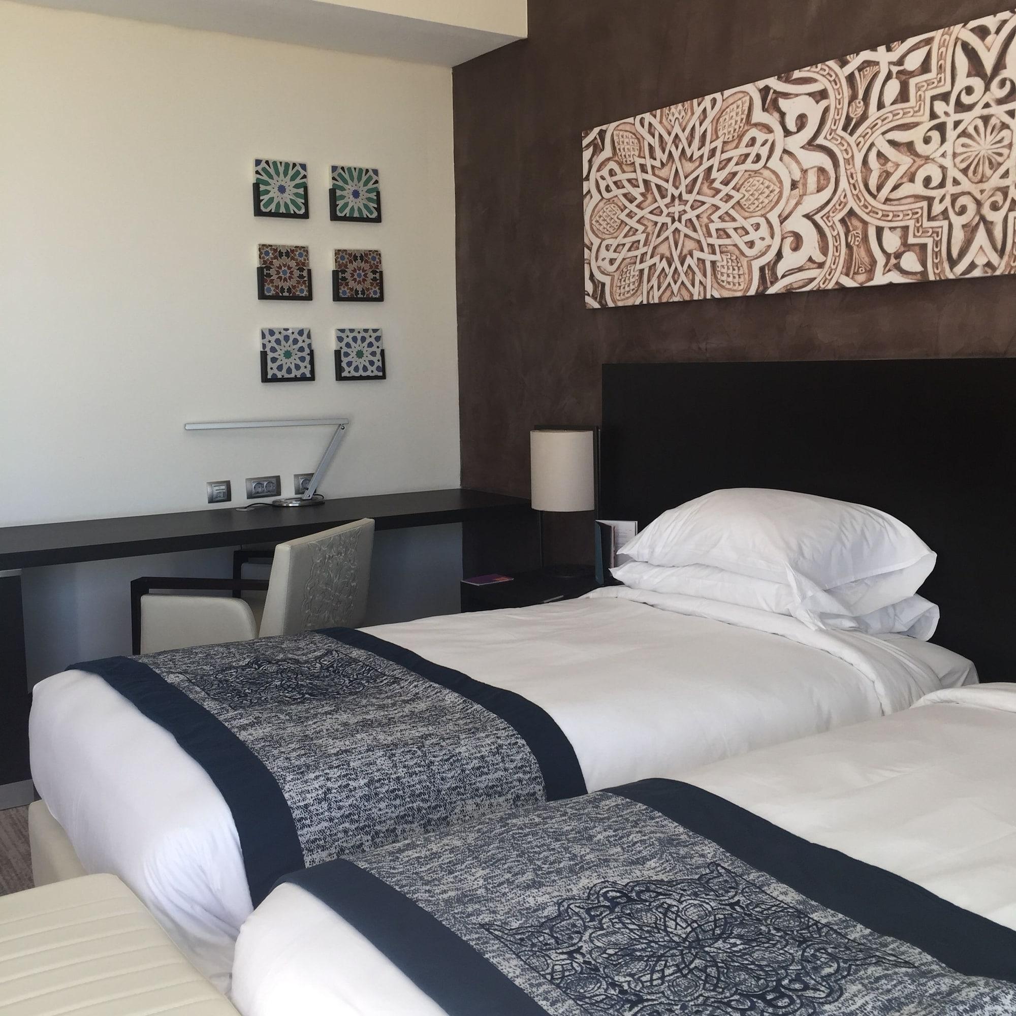Hyatt Place Bay 5*
